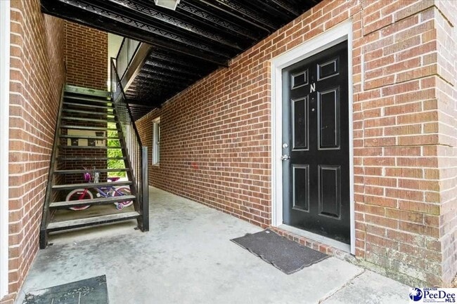 Photo - 319 Revell Dr