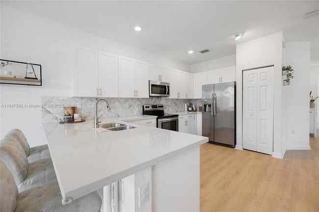 Photo - 147 SW 185th Way