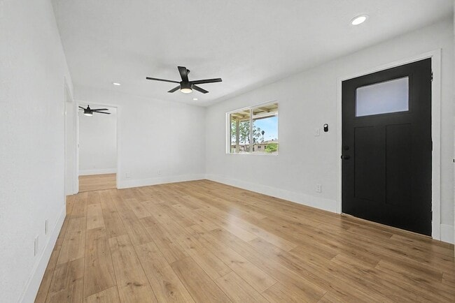 Photo - 8233 N 29th Ave
