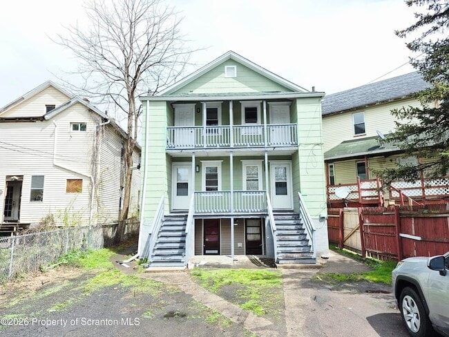 Building Photo - 117 Wyoming Ave Unit 1