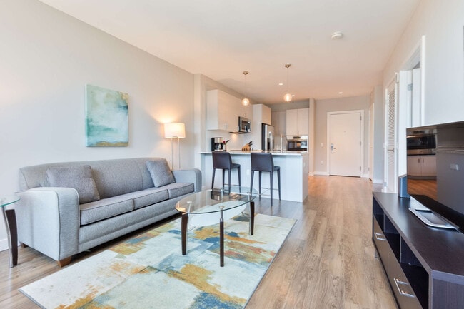 Building Photo - 5 Fan Pier Boulevard Unit SI FL16-ID1094301P