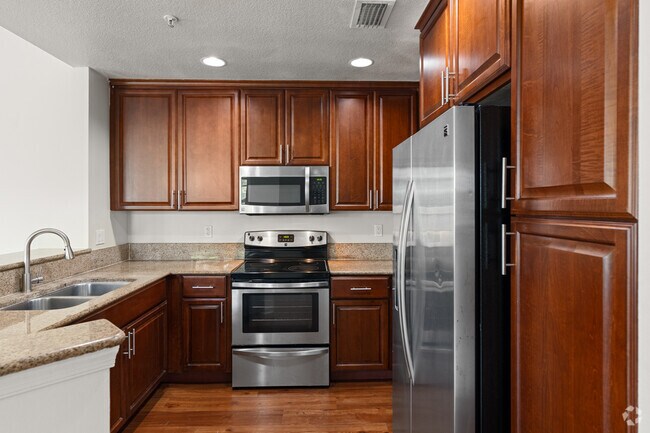 3BR, 2BA - 1,588SF - Kitchen - Bridgewater at Lake Osborne