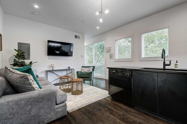 Photo - 940 Piedmont Ave NE Unit ID1356282P