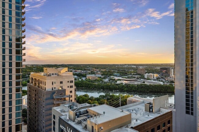 Photo - 610 Davis St Unit 2304