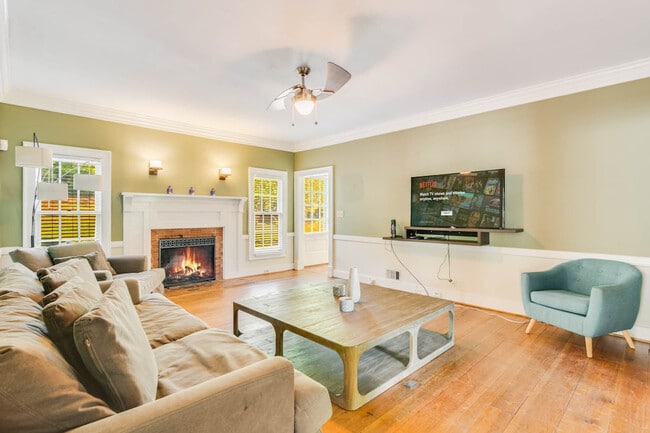 Building Photo - 2633 Brittany Ct SE Unit SI ID1569857P