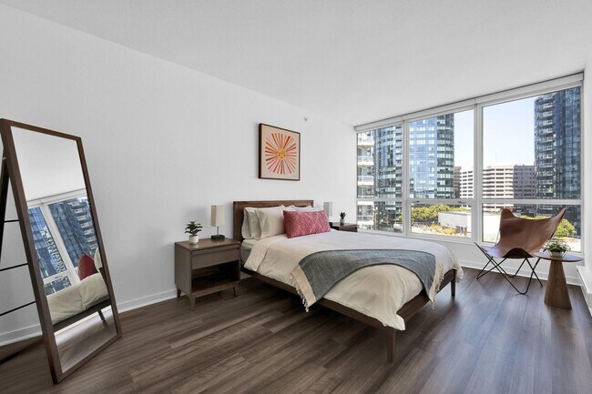 Photo - 388 Beale St Unit FL14-ID1009995P