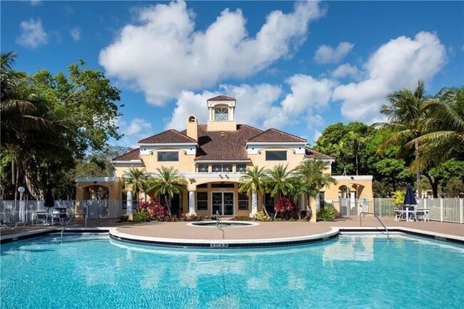 Photo - 2405 NW 33rd St Unit 1208