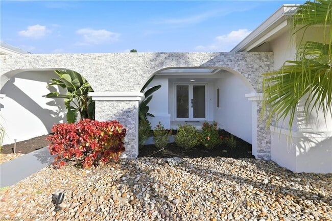 Photo - 339 Landmark St