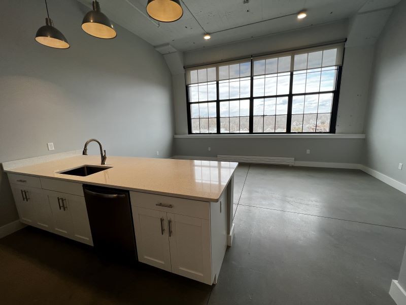 Floor Plan - 1BR + Office/Den | Floor Plan O