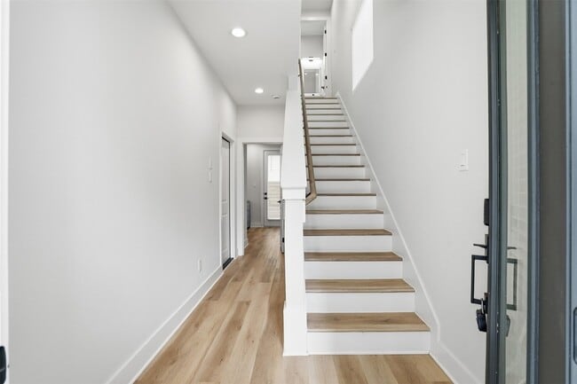 Photo - 2306 Hoskins Dr