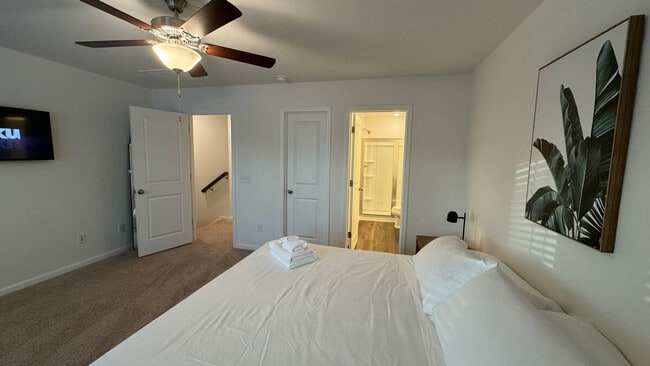 Photo - 157 Roxanne Dr Unit ID1344194P