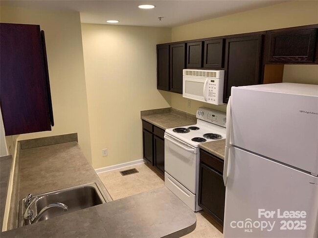 Photo - 620 Raphael Place Unit 620