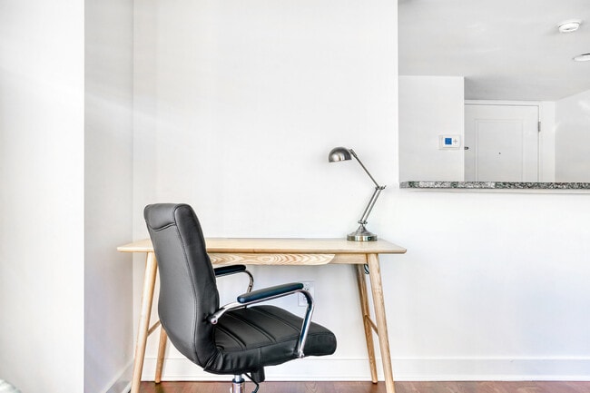 Photo - 400 8th St NW Unit FL9-ID1232