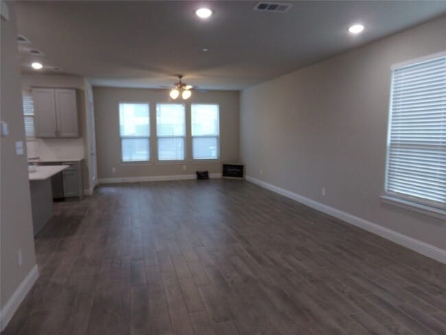 Photo - 1748 Redding St