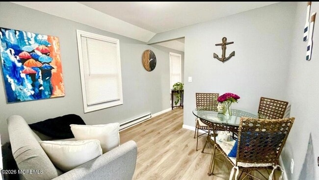 Photo - 1718 White St