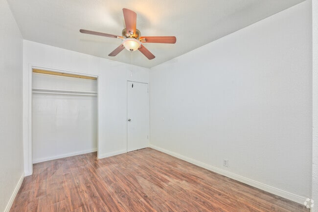 Studio - 620SF - Bedroom - Desert Oasis