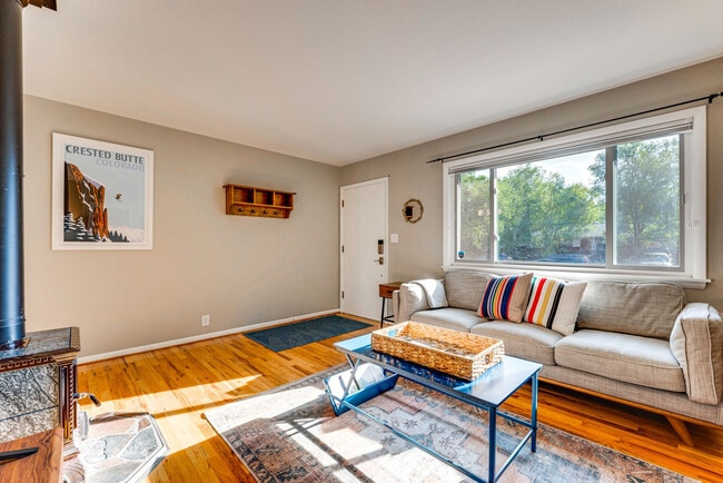 Photo - 725 35th St Unit SI ID1546172P
