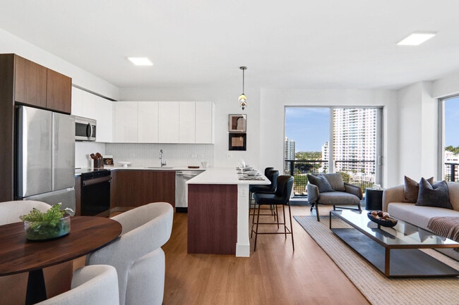 Building Photo - Bread Building