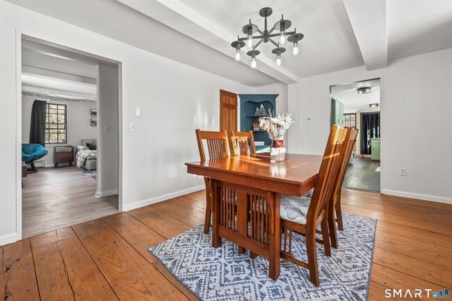 Photo - 62 Church St