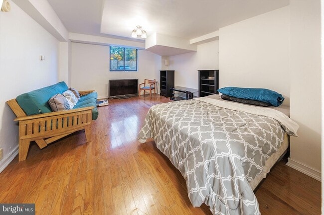 Photo - 3315 Wisconsin Ave NW Unit B1