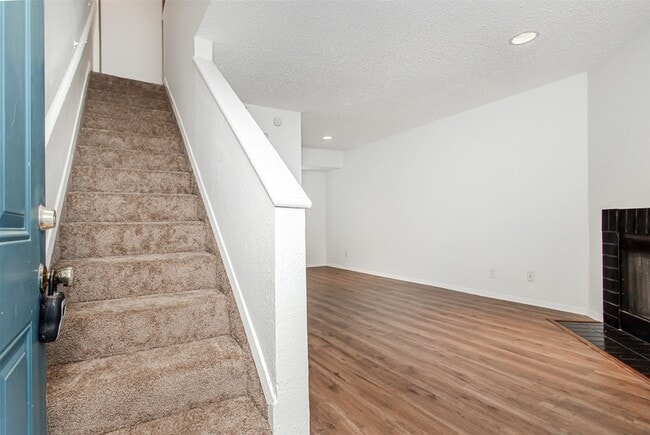 Photo - 1901 N Fitzhugh Ave Unit 19B