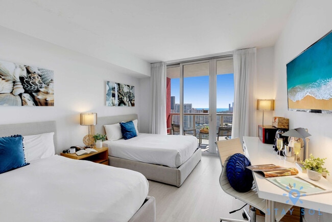 Building Photo - 2602 E Hallandale Beach Blvd Unit ID1227305P