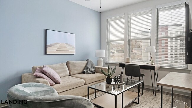 Building Photo - 2165 Nolensville Pk Unit 2-118