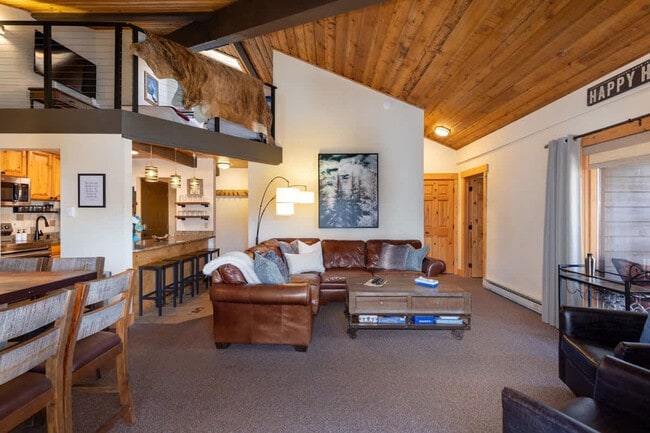 Photo - 500-504 4 O'Clock Rd Unit ID1387659P