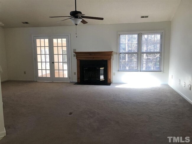 Photo - 101 Willow Point Ct