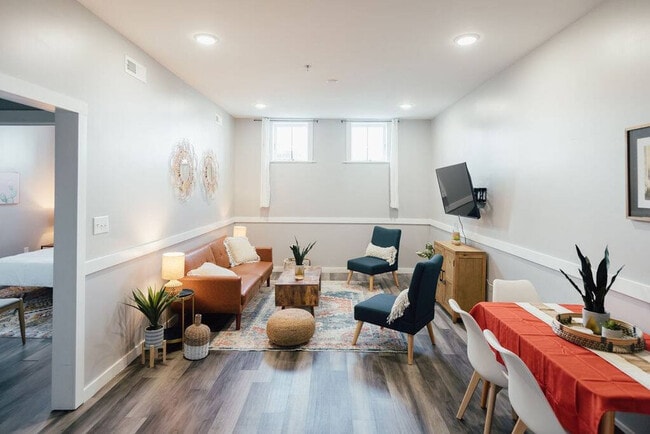 Photo - 117 Spring St Unit ID1397976P