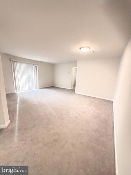 Photo - 37 Wickham Ct