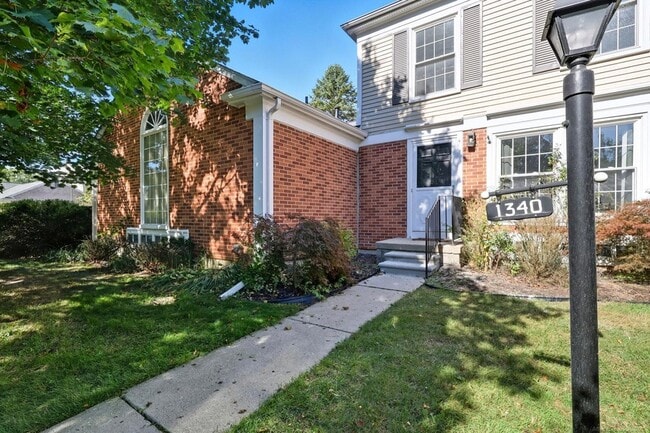 Building Photo - 1340 Kings Cove Dr E