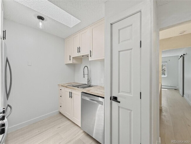 Photo - 2835 S Monaco St Pkwy Unit 1-108