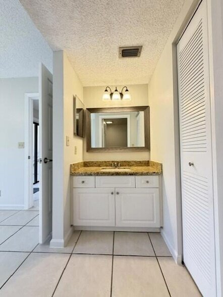 Photo - 3050 Norwood Pl Unit N111