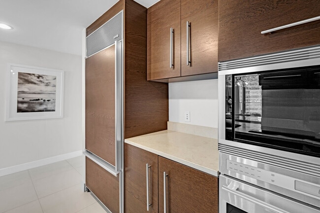 Photo - 609 Brickell Ave Unit SI FL32-ID1540473P