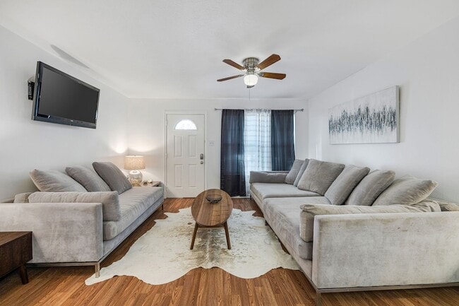 Photo - 3224 Timmons Ln Unit 123