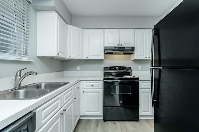 Photo - Park Village