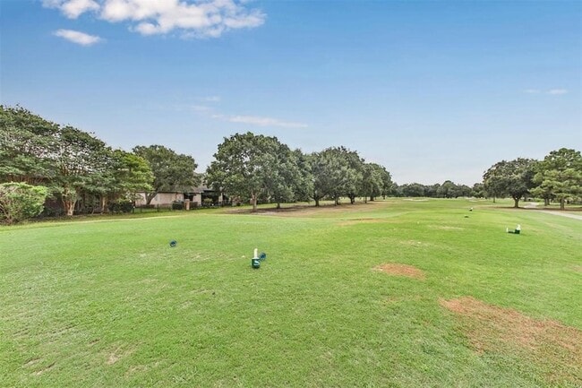 Photo - 16 Kelliwood Ct Cir