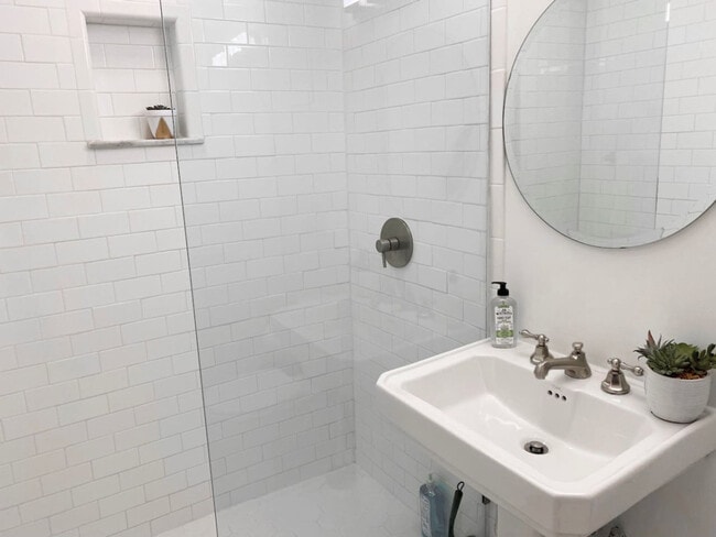 Photo - 1001 Hatch St Unit ID1056124P