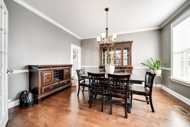 Photo - 144 Ervin St