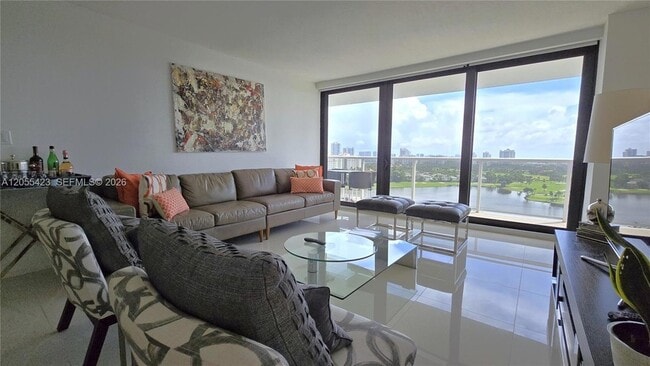 Building Photo - 3731 N Country Club Dr Unit 1825