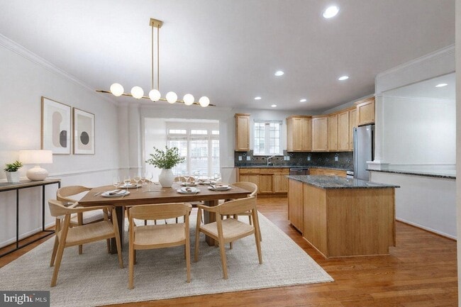 Photo - 8365 Derwent Valley Ct