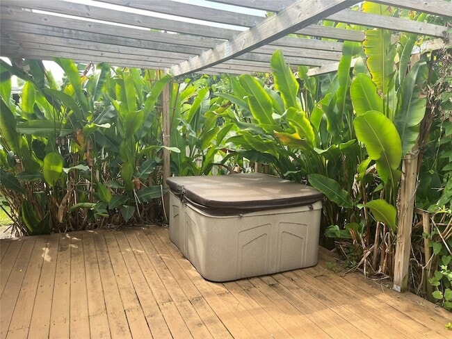 Photo - 725 Carolina Ave