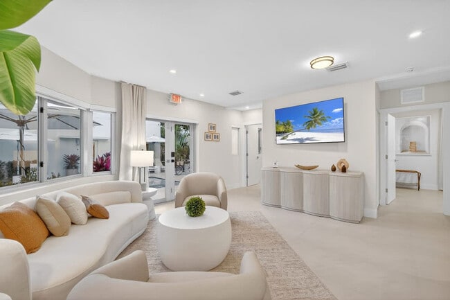 Photo - 8111 Harding Ave Unit SI ID1497743P