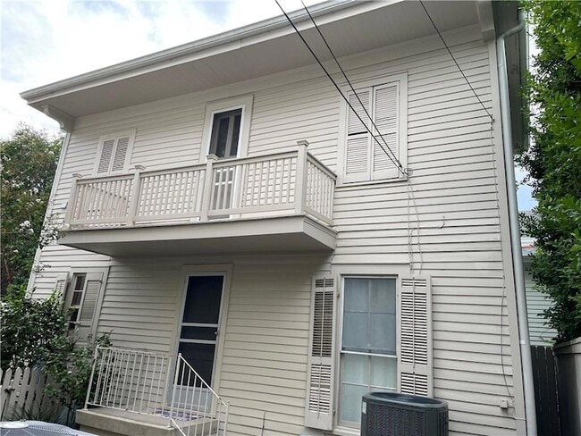 Building Photo - 1462 State St