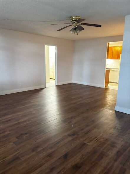 Photo - 7520 Hornwood Dr Unit 103