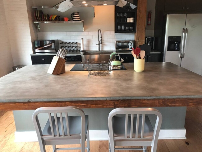 Photo - 270 S Goodman St Unit ID1271405P