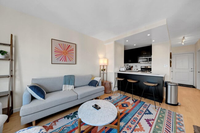 Photo - 899 Pine St Unit FL19-ID354752P