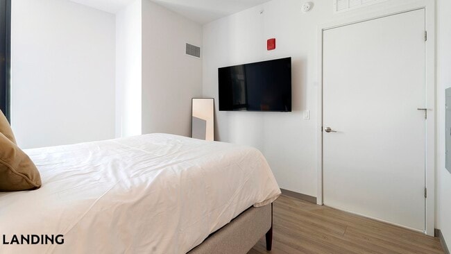 Photo - 513 S Damen Ave Unit 702