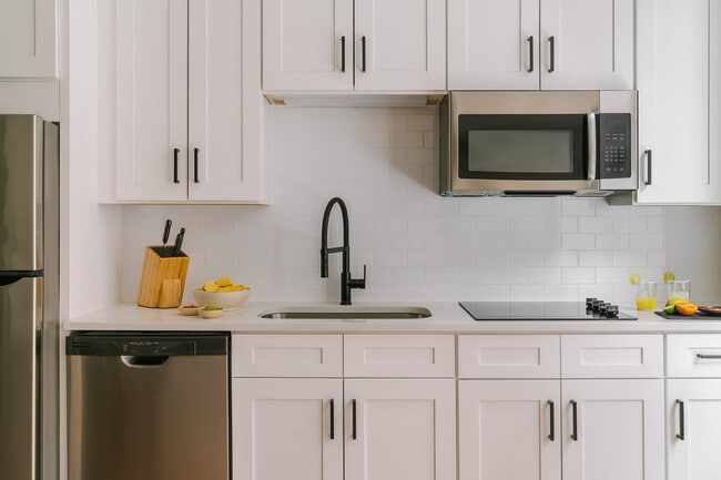 Photo - 17 S Wabash Ave Unit SI ID1504151P